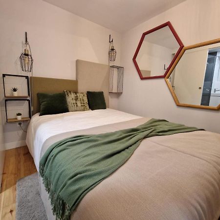 Apartamentos Alfama Fado Lisbon Bagian luar foto