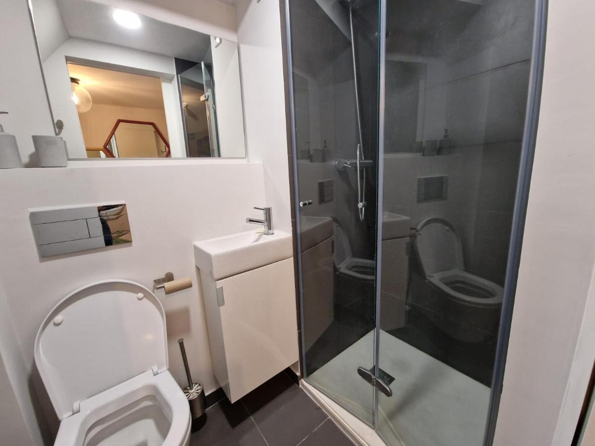 Apartamentos Alfama Fado Lisbon Bagian luar foto