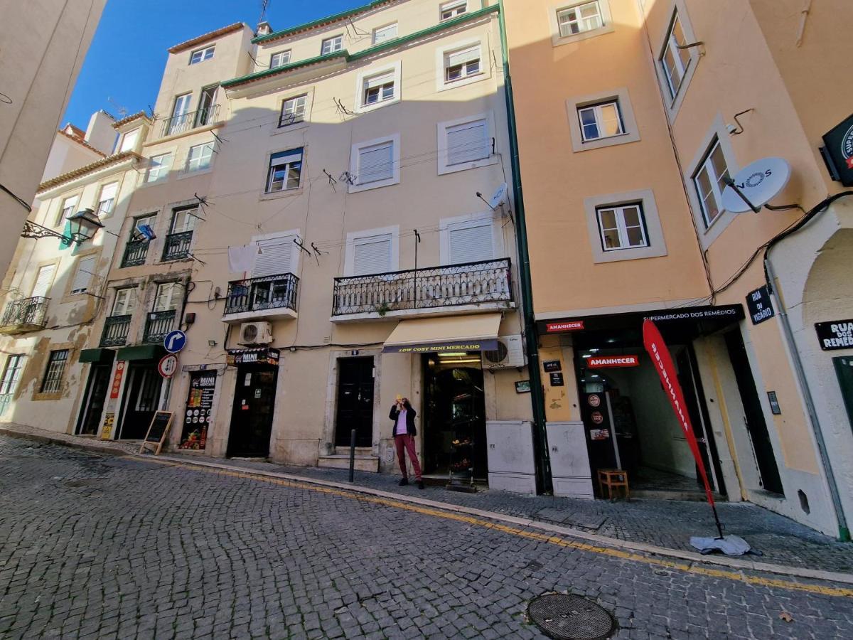 Apartamentos Alfama Fado Lisbon Bagian luar foto